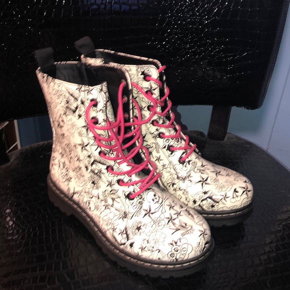 torrid Shoes - NWT Betsey Johnson for Torrid Tattoo Combat Boots